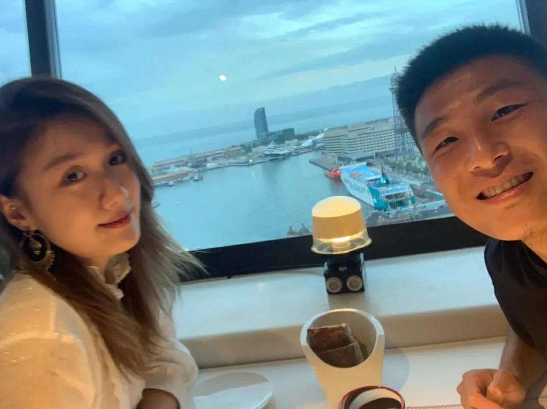 武磊西班牙生活辛酸_武磊妻子代笔周记_武磊 老婆