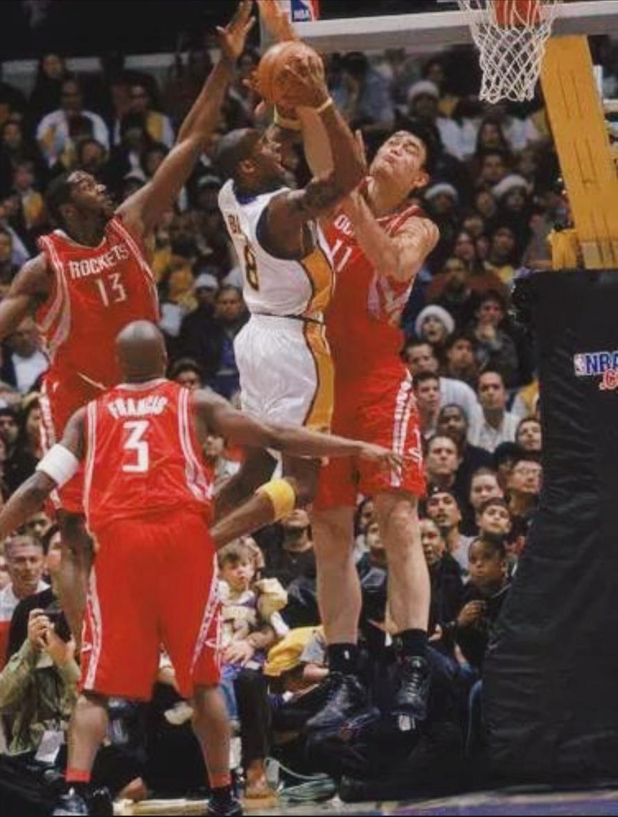 姚明NBA经典战役_姚明盖帽詹姆斯视频_姚明十大封神之战