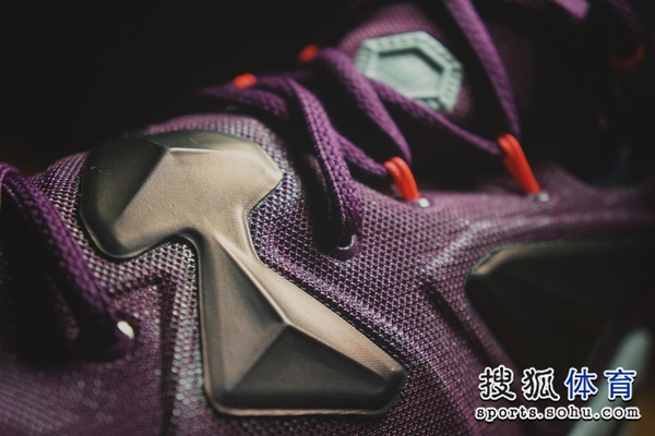LEBRON 13中国发售时间_NBA詹姆斯LEBRON 13球鞋_詹姆斯13篮球鞋