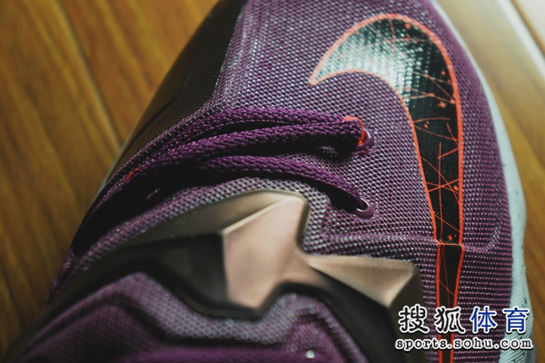 詹姆斯13篮球鞋_NBA詹姆斯LEBRON 13球鞋_LEBRON 13中国发售时间