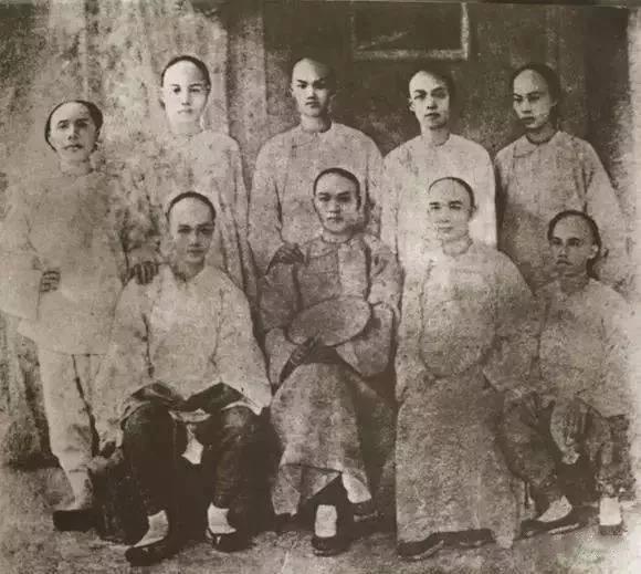 孙中山先生生平_孙中山袁世凯功过_孙中山革命事迹