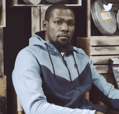 _ NBA无撞人半圆区规则 _篮球的合理冲撞区
